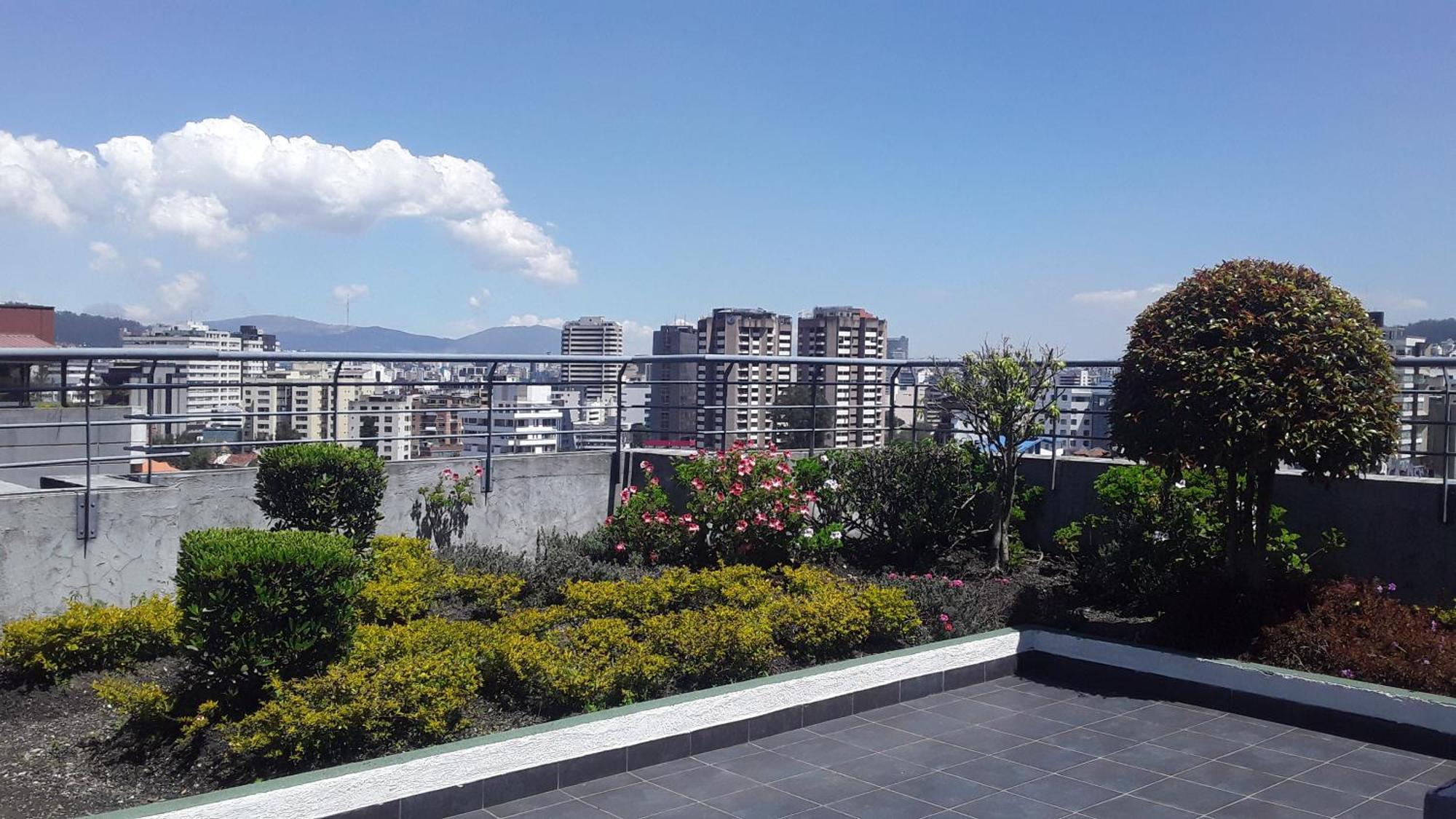 Apartamento LA MARISCAL, Sector Plaza Foch - Piso 7 - Balcón Quito Exterior foto