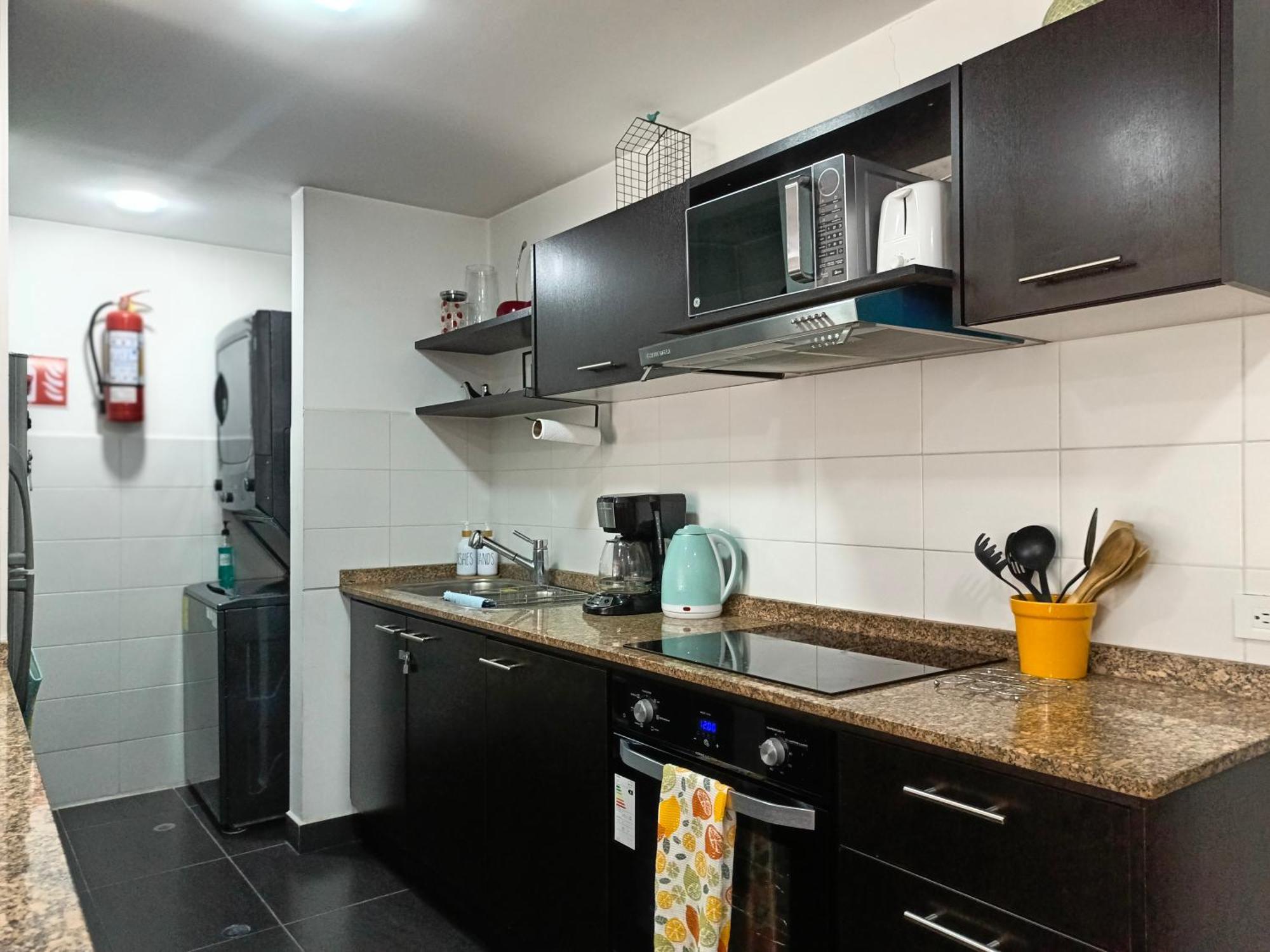 Apartamento LA MARISCAL, Sector Plaza Foch - Piso 7 - Balcón Quito Exterior foto